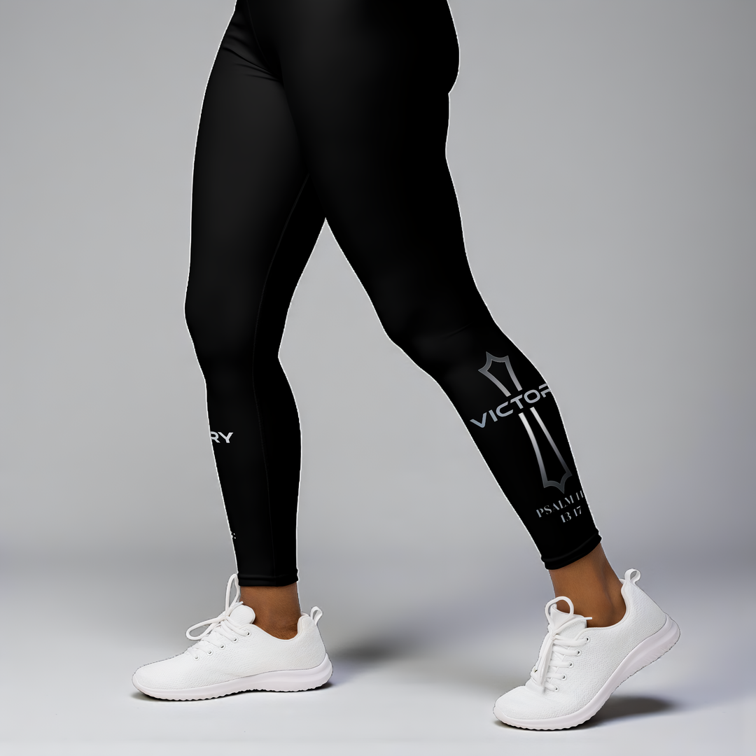 Victory Psalm 118: 13-17 Women's Leggings